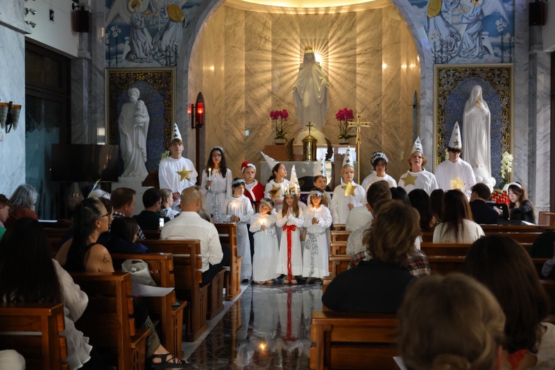 Lucia in church